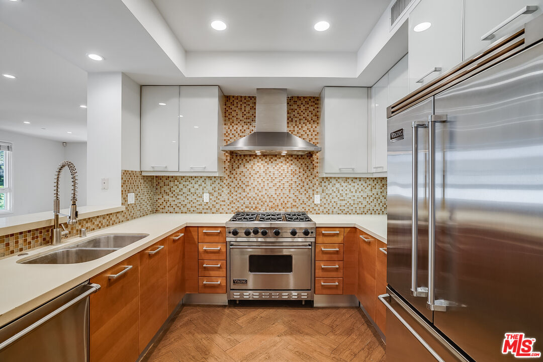 Property Photo:  1517 S Bentley Ave  CA 90025 