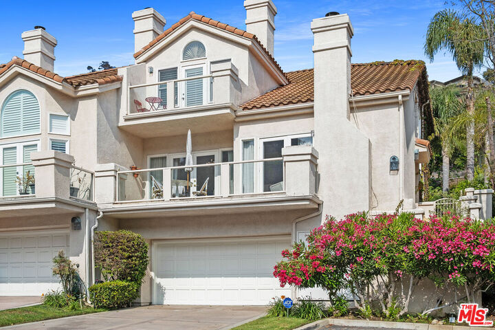 Property Photo:  622 Palisades Dr  CA 90272 