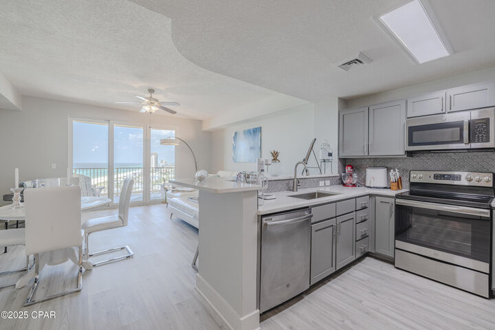 Property Photo: 15928 Front Beach Road 31610 FL 32413