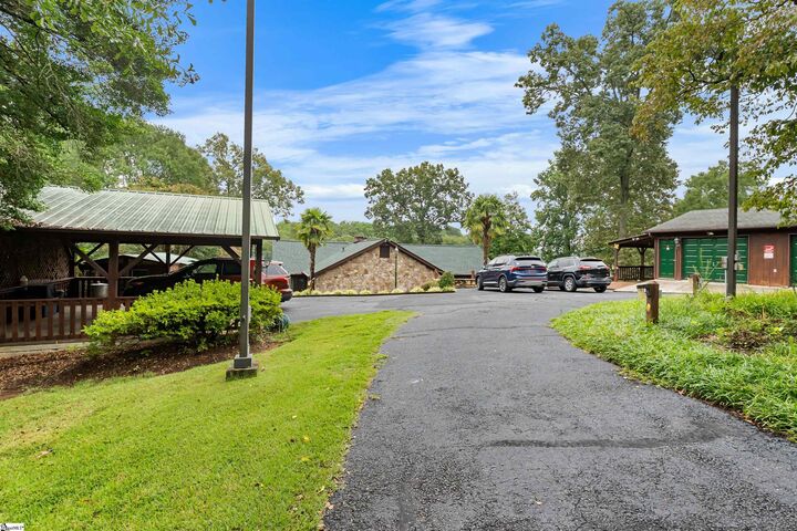 Property Photo: 801 McFalls Circle SC 29621