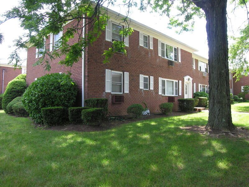 Property Photo: 1143 Valley Rd 1143 NJ 07470