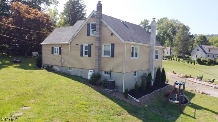 Property Photo: 17 Village Glen Rd NJ 08822