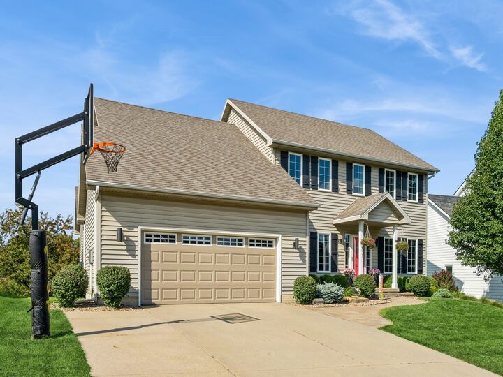 Property Photo:  5531 Beechtree Drive  IA 50266 