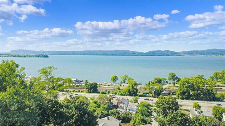 Property Photo:  33 Young Avenue  NY 10520 