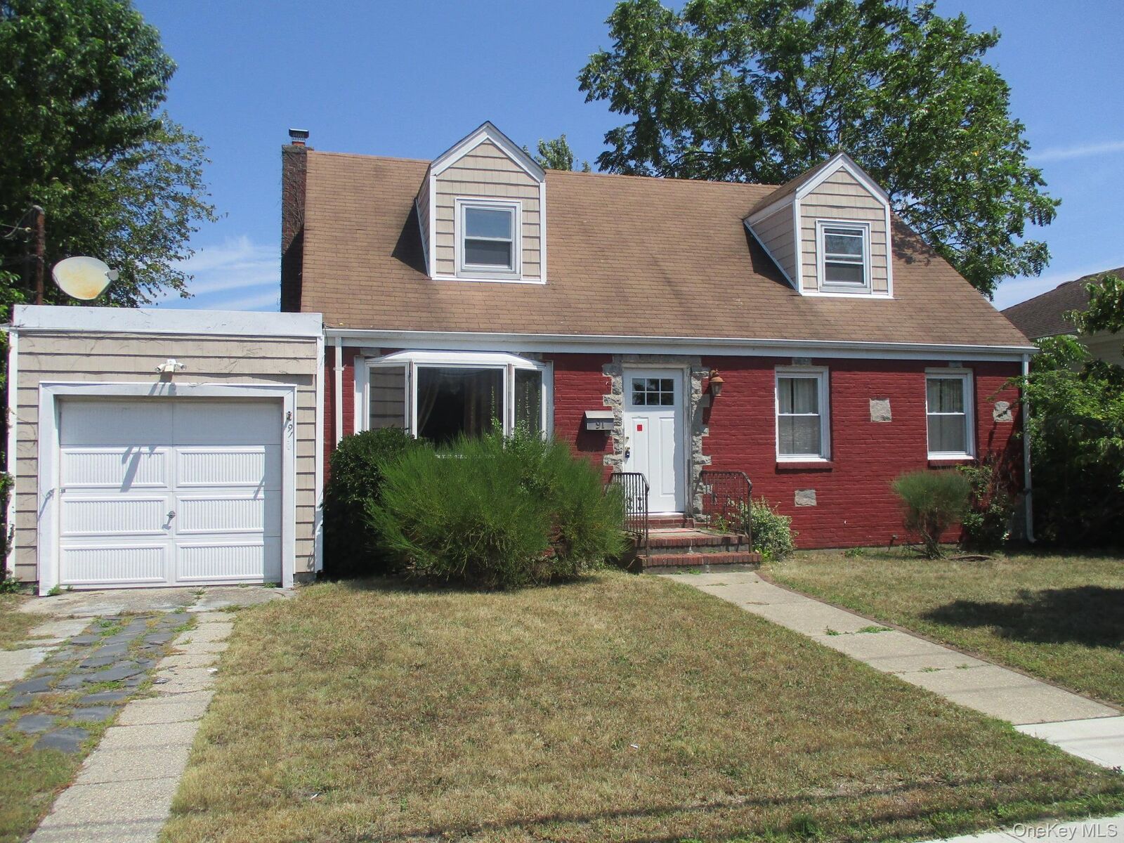 Property Photo:  91 Doges Promenade  NY 11757 
