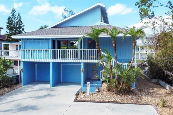 Property Photo:  4114 Roberts Point Circle  FL 34242 