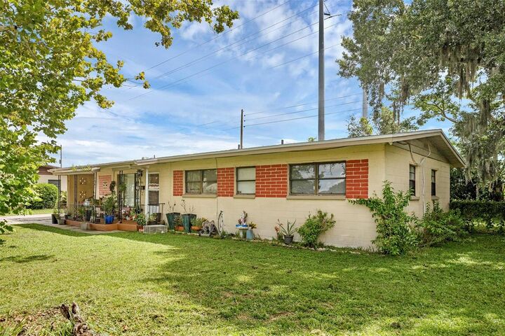 Property Photo:  605 Brockway Avenue  FL 32807 
