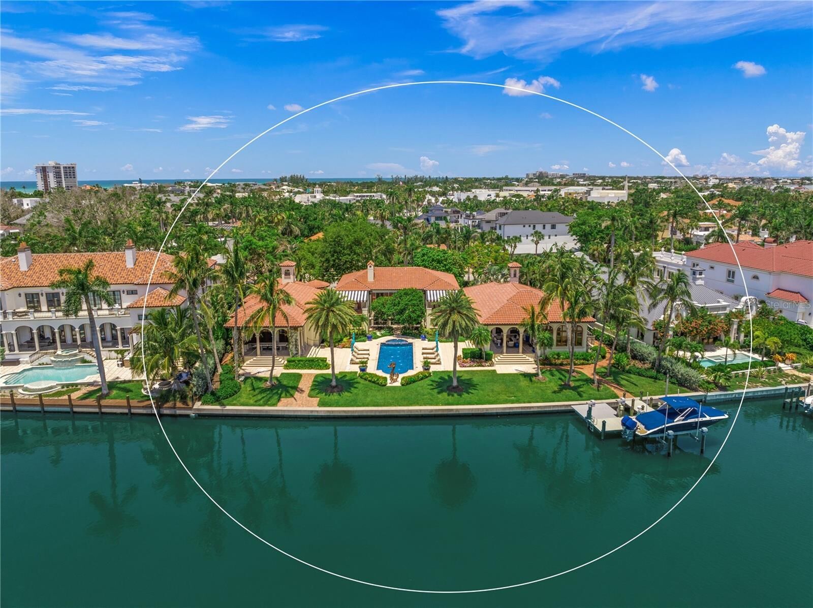 Property Photo: 139 S Washington Drive FL 34236
