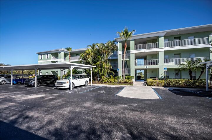 Property Photo:  2160 Heron Lake Drive 104  FL 33983 
