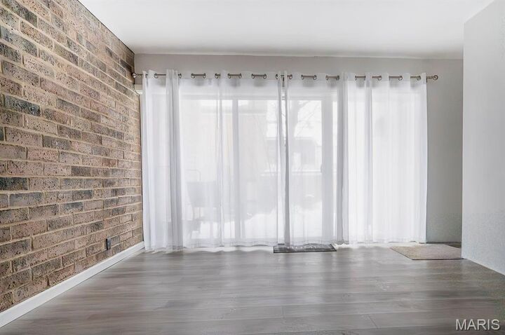 Property Photo:  648 Coeur De Royale Drive B  MO 63141 