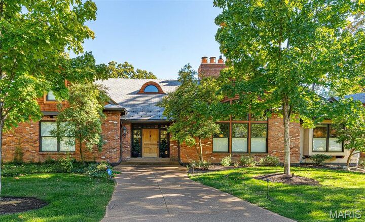 Property Photo:  16 Holiday Lane  MO 63131 