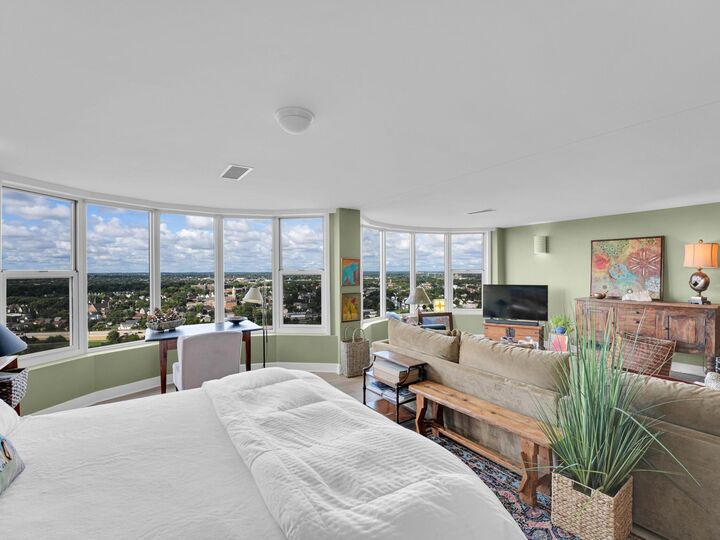 Property Photo: 2525 S Shore Dr 24B WI 53207