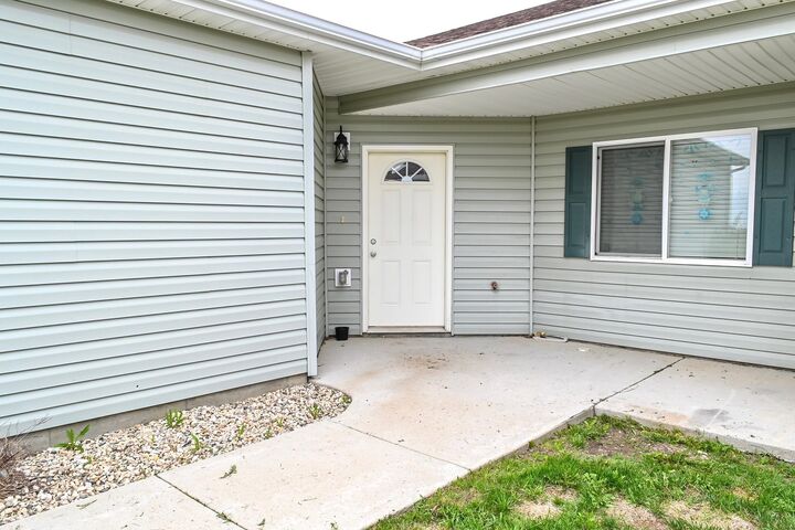 Property Photo:  109 Hilltop Way John Rian Addition  ND 58784 