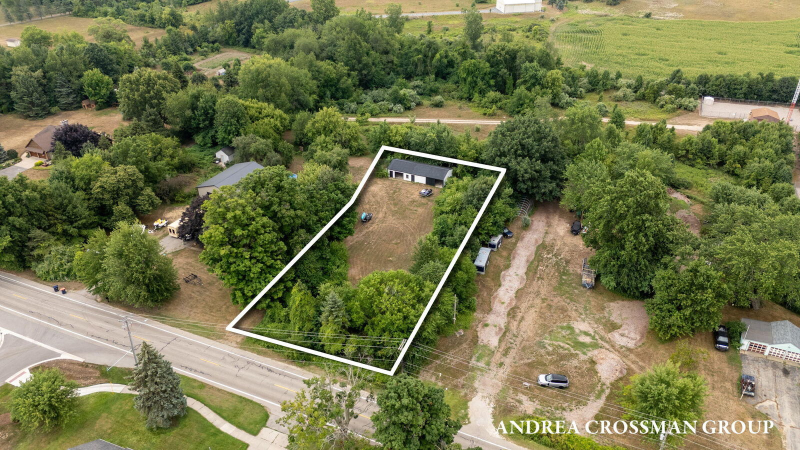 Property Photo:  866 E 24th Street  MI 49423 