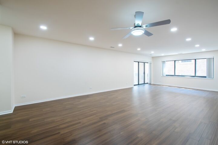 Property Photo:  2300 Sherman Avenue 2D  IL 60201 