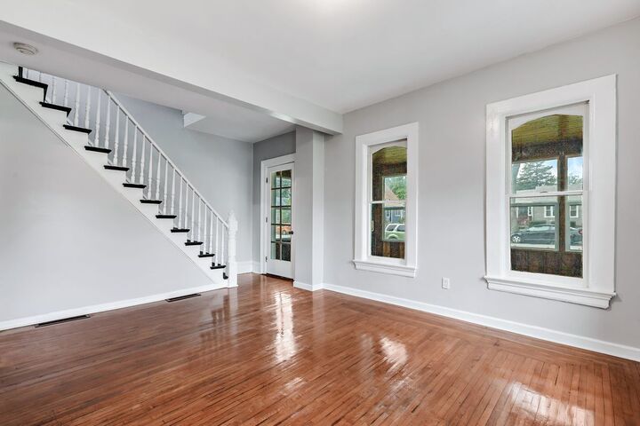 Property Photo: 319 Wabash Street IL 60123