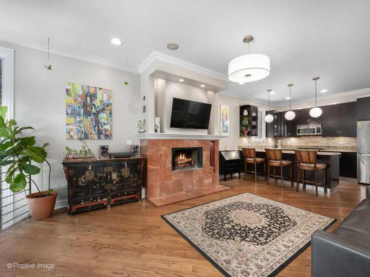 Property Photo:  2651 W Haddon Avenue 1  IL 60622 