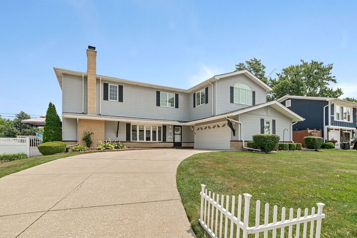 15317 Las Robles Street  Oak Forest IL 60452 photo