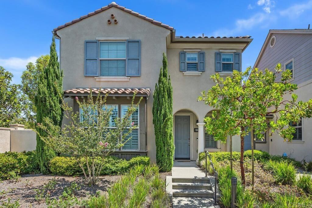 Property Photo:  4319 Pacifica Way 2  CA 92056 