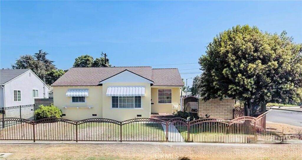 Property Photo: 8841 Aldrich Street CA 90660