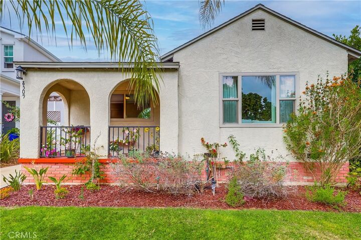 8309 Regis Way  Los Angeles CA 90045 photo