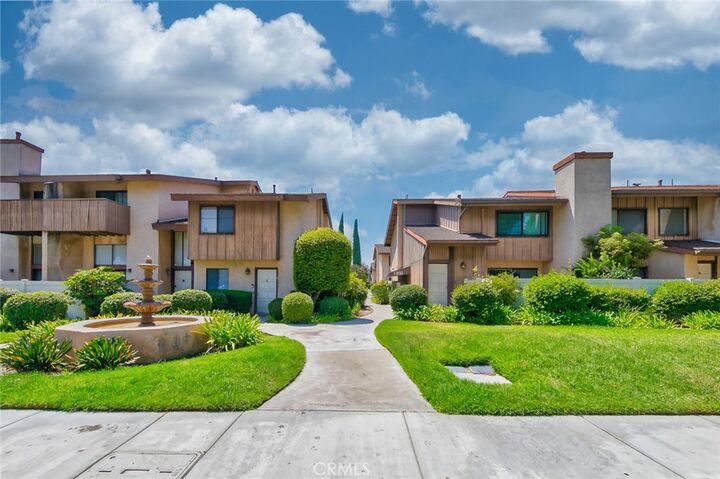 1231 S Golden West Avenue 26  Arcadia CA 91007 photo