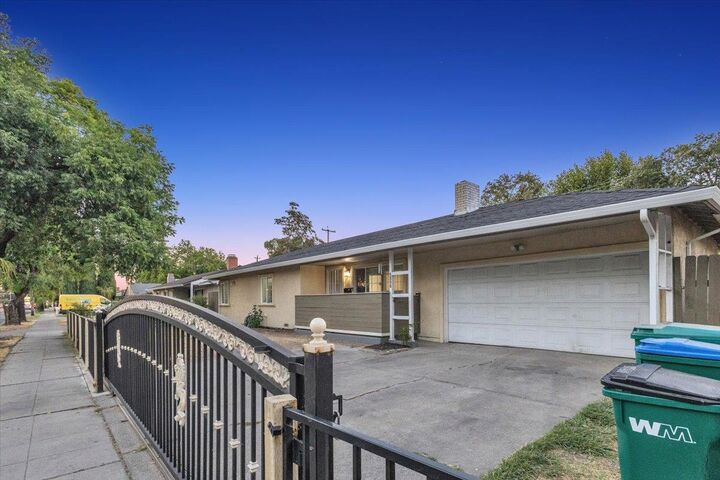Property Photo:  5806 N El Dorado Street  CA 95207 