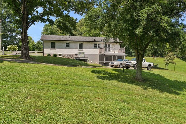 Property Photo:  150 Una Recreation Rd  TN 37217 