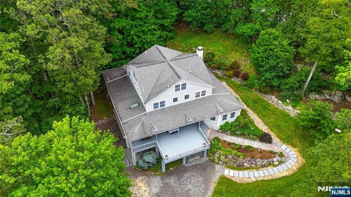 Property Photo:  161 Otterhole Road  NJ 07480 