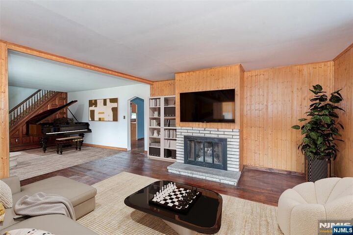 Property Photo:  554 Cleveland Avenue  NJ 07675 