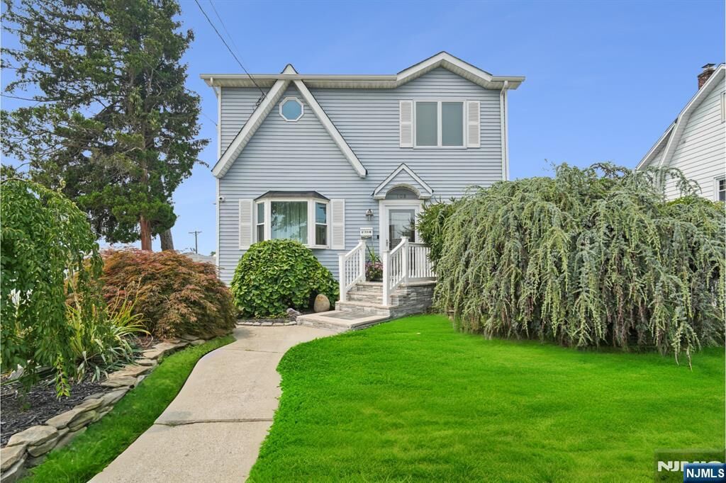 Property Photo:  108 Elm Street  NJ 07407 