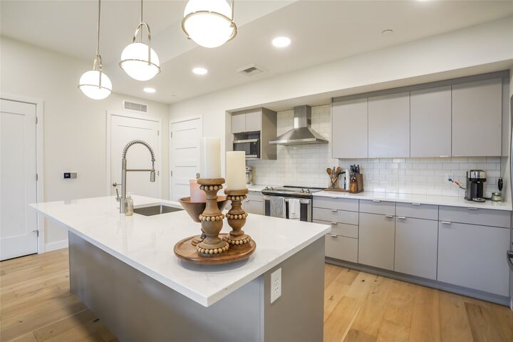 Property Photo:  265 S 4th Street E 208  MT 59801 