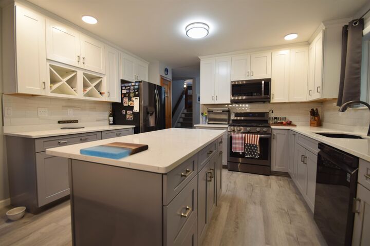 Property Photo: 3 Bobolink Circle VT 05452