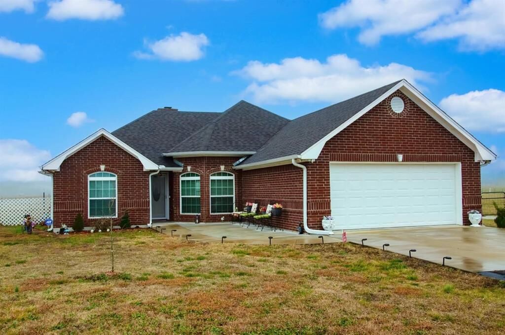 Property Photo: 3087 Farm Road 1159 TX 75426