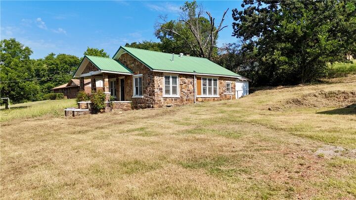 Property Photo:  805 Highway 64  AR 72832 