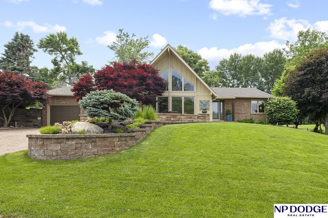 Property Photo: 2723 Eagle Drive NE 68025