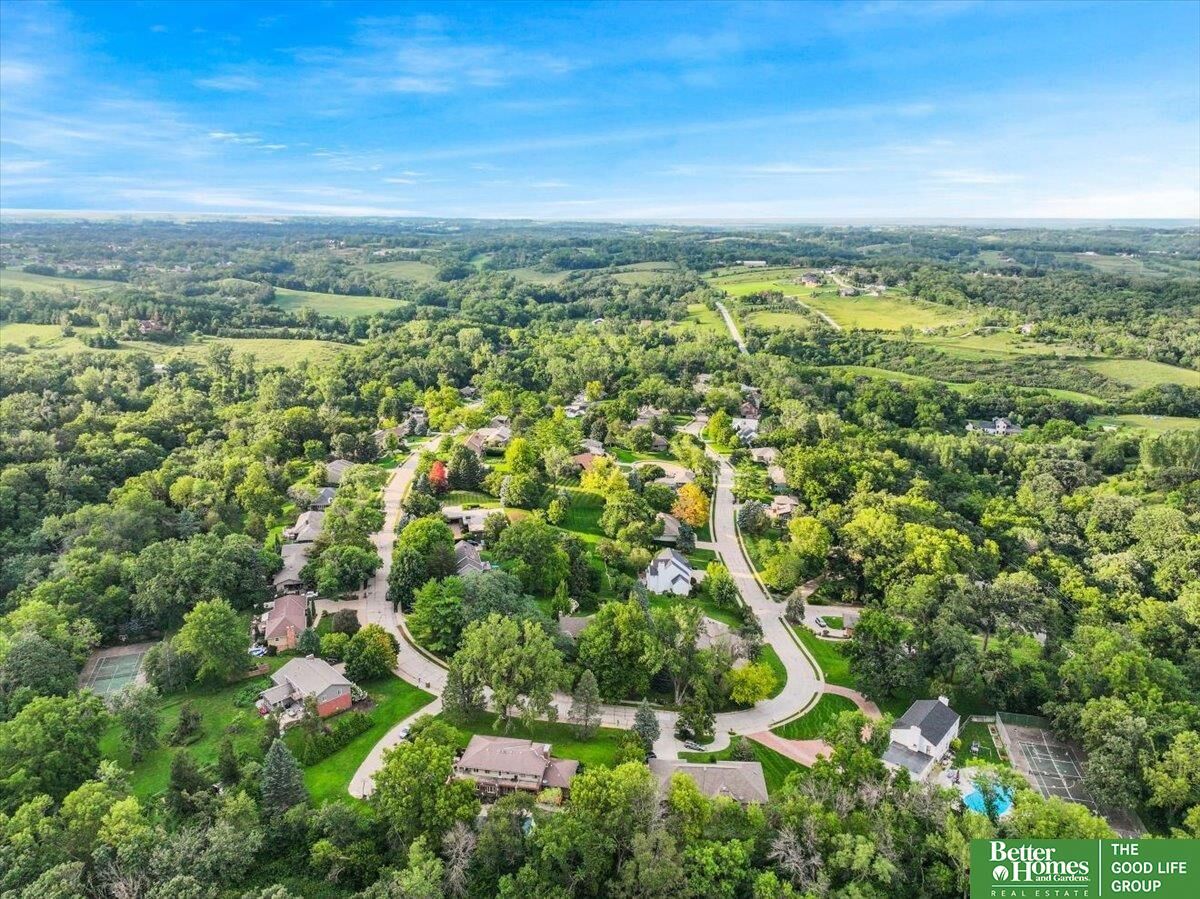 Property Photo:  11105 N 62nd Street  NE 68152 