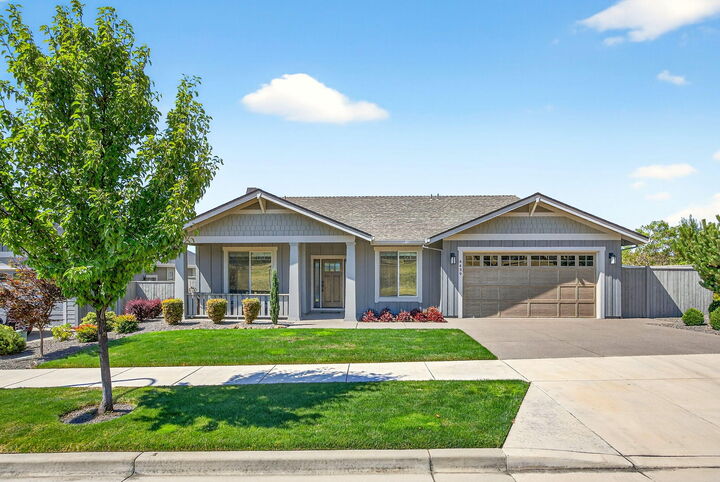 4439 Merlot Court  Medford OR 97504 photo