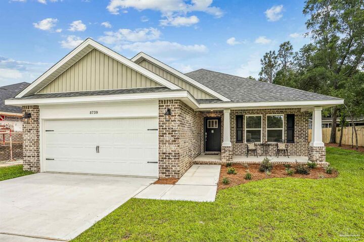 Property Photo: 8739 Daryl Dr FL 32583