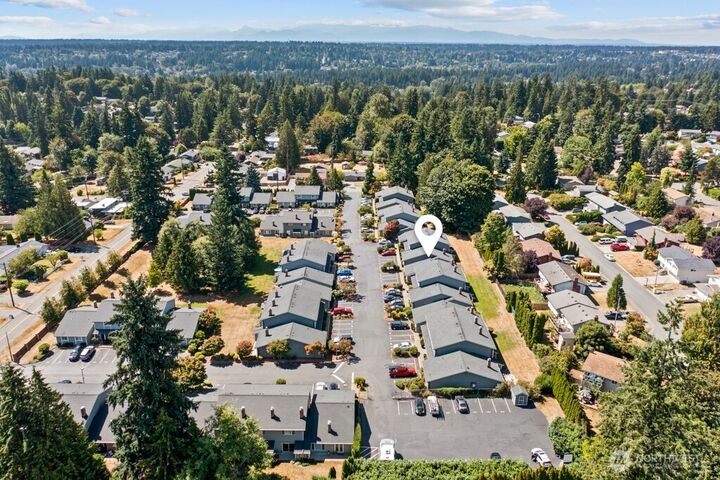 Property Photo:  21515  4th Avenue W A71  WA 98021 
