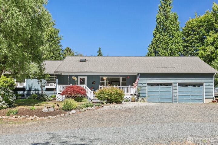 Property Photo:  8717 E Meadow Lake Drive  WA 98290 