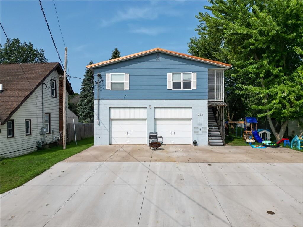 Property Photo:  312 Howard Street 4  WI 54729 