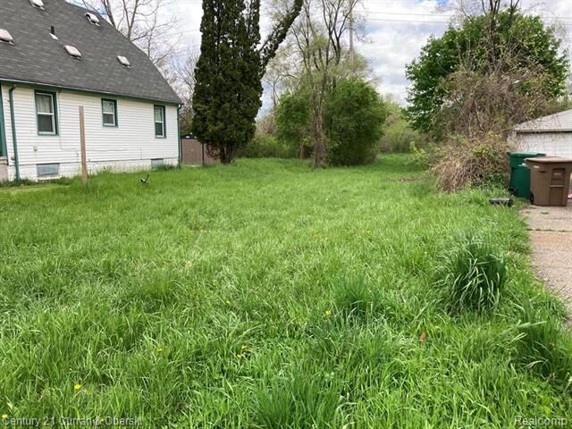 Property Photo:  000 Rapid Street  MI 48341 