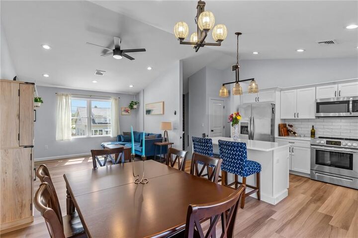 Property Photo:  101 Waldron Avenue  RI 02910 