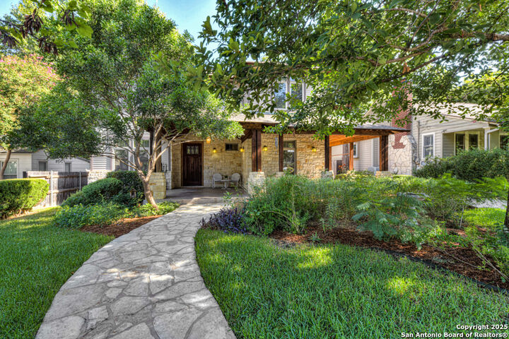 Property Photo: 211 Inslee Ave TX 78209