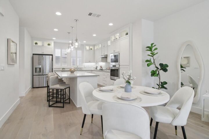 26 Avondale Avenue  Redwood City CA 94062 photo