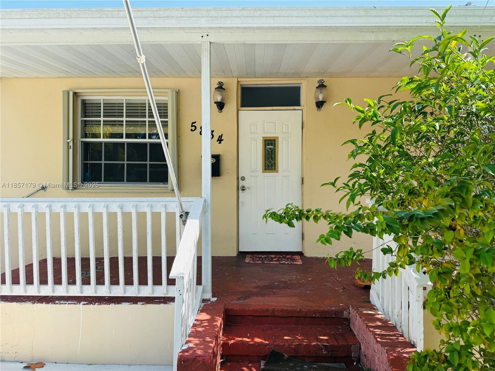 Property Photo: 5834 SW 66th St FL 33143