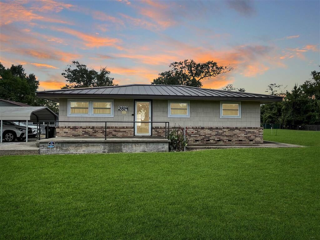 Property Photo: 2814 S Pack Road S LA 70615