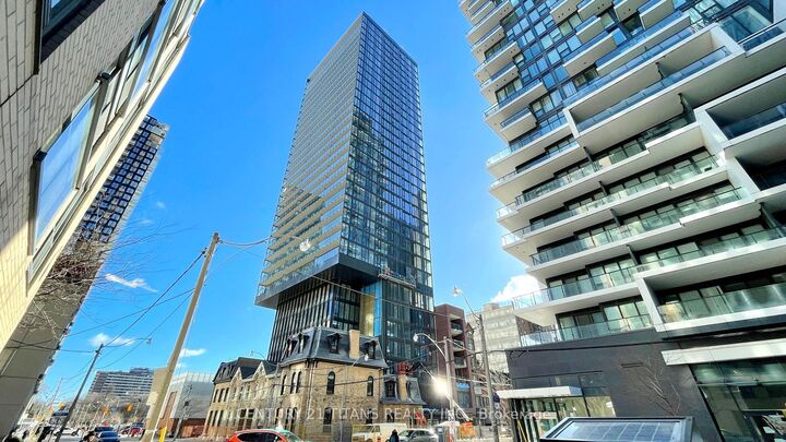 Property Photo: 47 Mutual Street 401 ON M5B 0C6