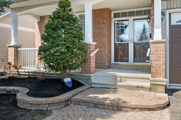 Photo de la propriété:  18 Tierney Drive  ON K2J 4W2 